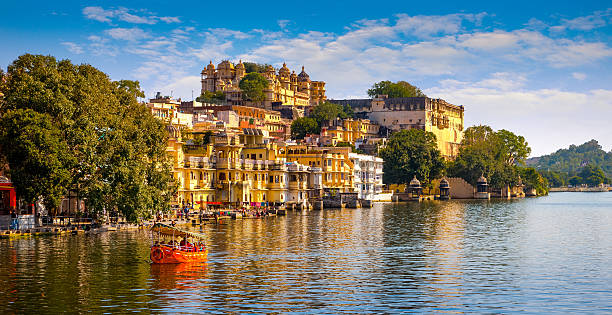 Nature’s Majesty: 7 Days of Lakes, Forts, and Hills in Udaipur, Chittorgarh, and Mount Abu